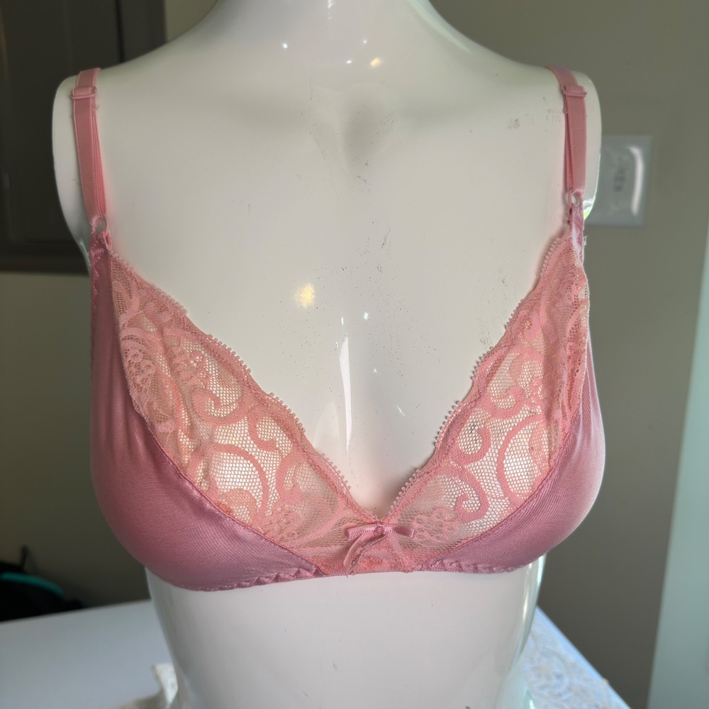 Maidenform Private Affair Bra Vintage 80s Pink Lace Antron Nylon Made in USA 34